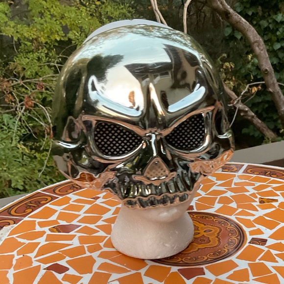 Gold metallic skeleton face mask with elastic back strap, adult or teen - Picture 2 of 8